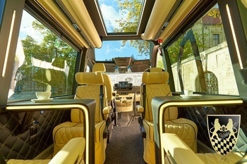 VIP Sprinter mit Chauffeur mieten 