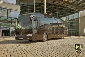 Bus mieten für Firmenveranstaltungen und Gästetransfers