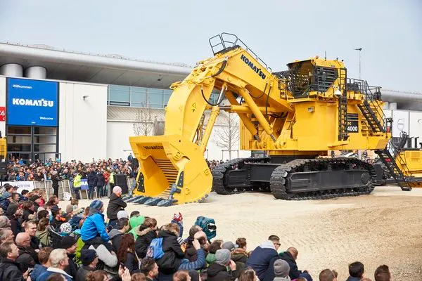 Bauma Shuttle Service mit Kleinbussen