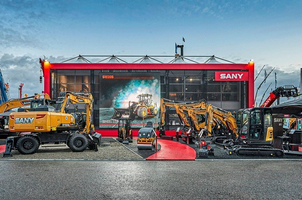 Weltleitmesse Baufahrzeuge und Bergbaumaschienen 