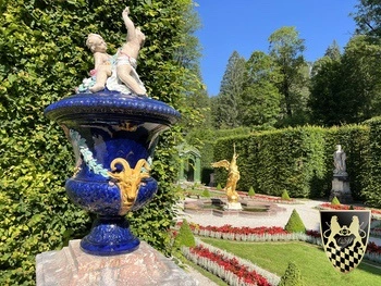 Guided tour inside Neuschwanstein Castle