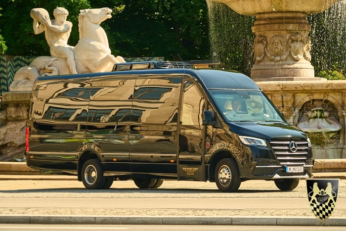 Hire a Mercedes Benz Mini Bus with Driver in Munich
