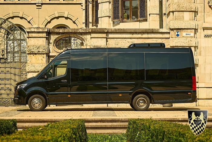 Mercedes Benz vip Srinter rental