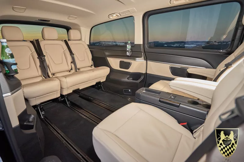 Kleinbus für 6 Personen mieten